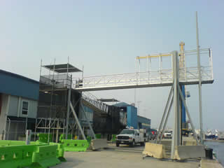 aluminum telescoping gangway system
