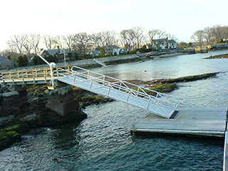 Larchmont gangway with hand trailer.